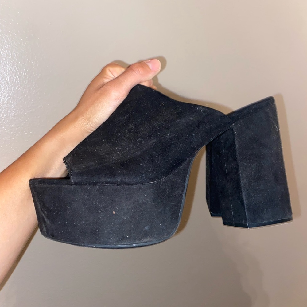 Funky chunky block heels size 9